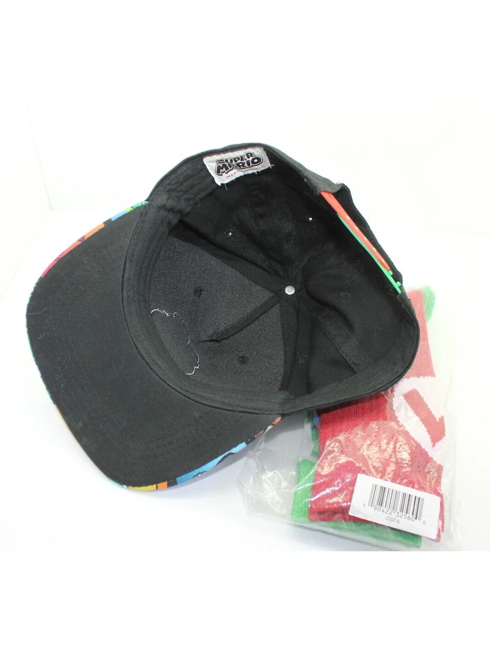 Nintendo Super Mario & Luigi Youth Snapback Hat One Size And 2 Pair Crew Socks